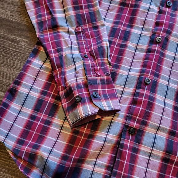 Banana Republic Classic Fit Flannel Long Sleeve Button Up Mens Medium 15-15 1/2 - Picture 2 of 6